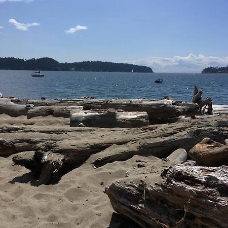 Oceanfront Suite Gibsons Exterior foto