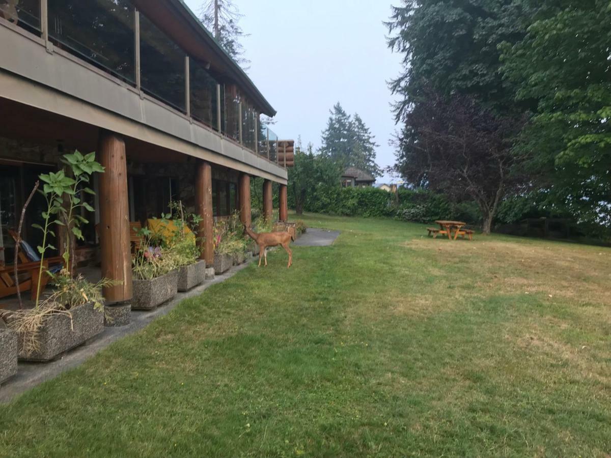 Oceanfront Suite Gibsons Exterior foto